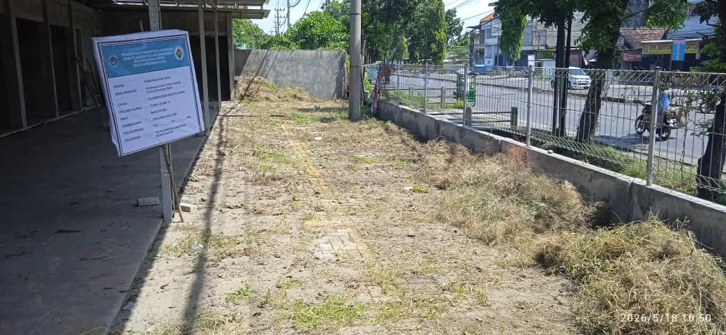 Pembangunan Area Parkir Pujasera BUM Desa